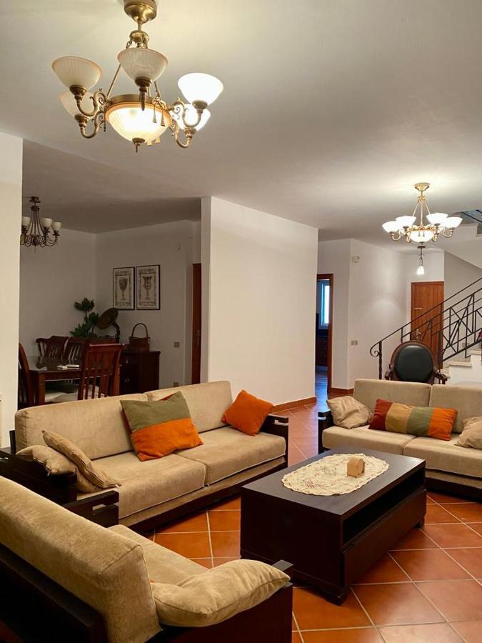 A Sea View Spacious Cheering 5 Bedroom Villa Ain Sokhna "Ain Bay" فيلا كاملة للإيجار قرية العين باي 艾因苏赫纳 外观 照片