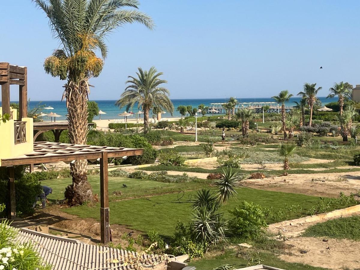 A Sea View Spacious Cheering 5 Bedroom Villa Ain Sokhna "Ain Bay" فيلا كاملة للإيجار قرية العين باي 艾因苏赫纳 外观 照片