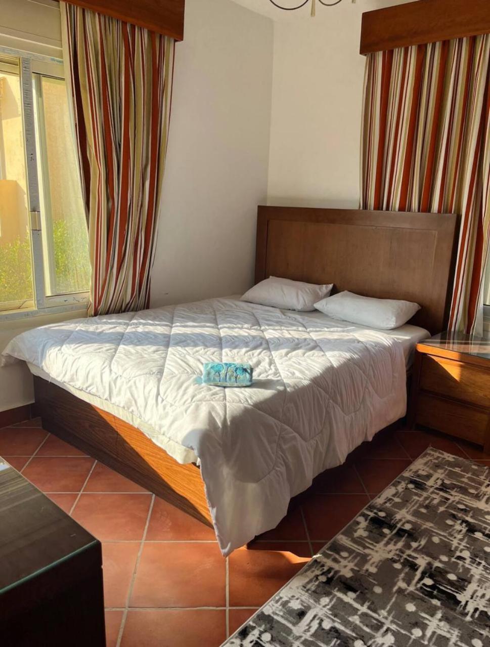 A Sea View Spacious Cheering 5 Bedroom Villa Ain Sokhna "Ain Bay" فيلا كاملة للإيجار قرية العين باي 艾因苏赫纳 外观 照片