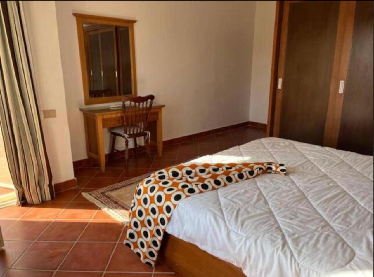 A Sea View Spacious Cheering 5 Bedroom Villa Ain Sokhna "Ain Bay" فيلا كاملة للإيجار قرية العين باي 艾因苏赫纳 外观 照片